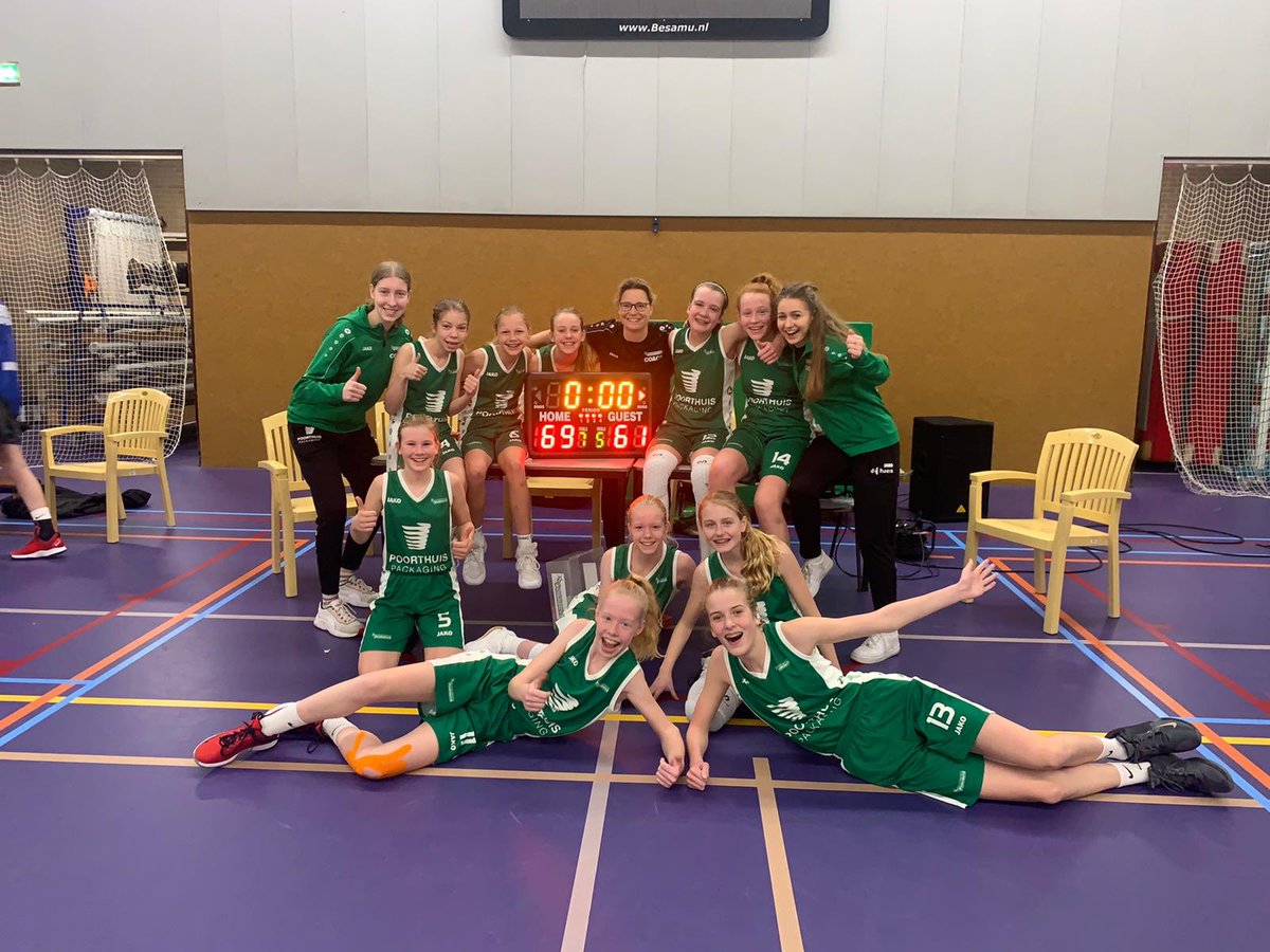Winnen blijft altijd leuk!!! Gefeliciteerd 😁💚💚 met winst op koploper #bsLeiden #2edivisie #wijzijnpeatminers #basketbal #vriezenveen