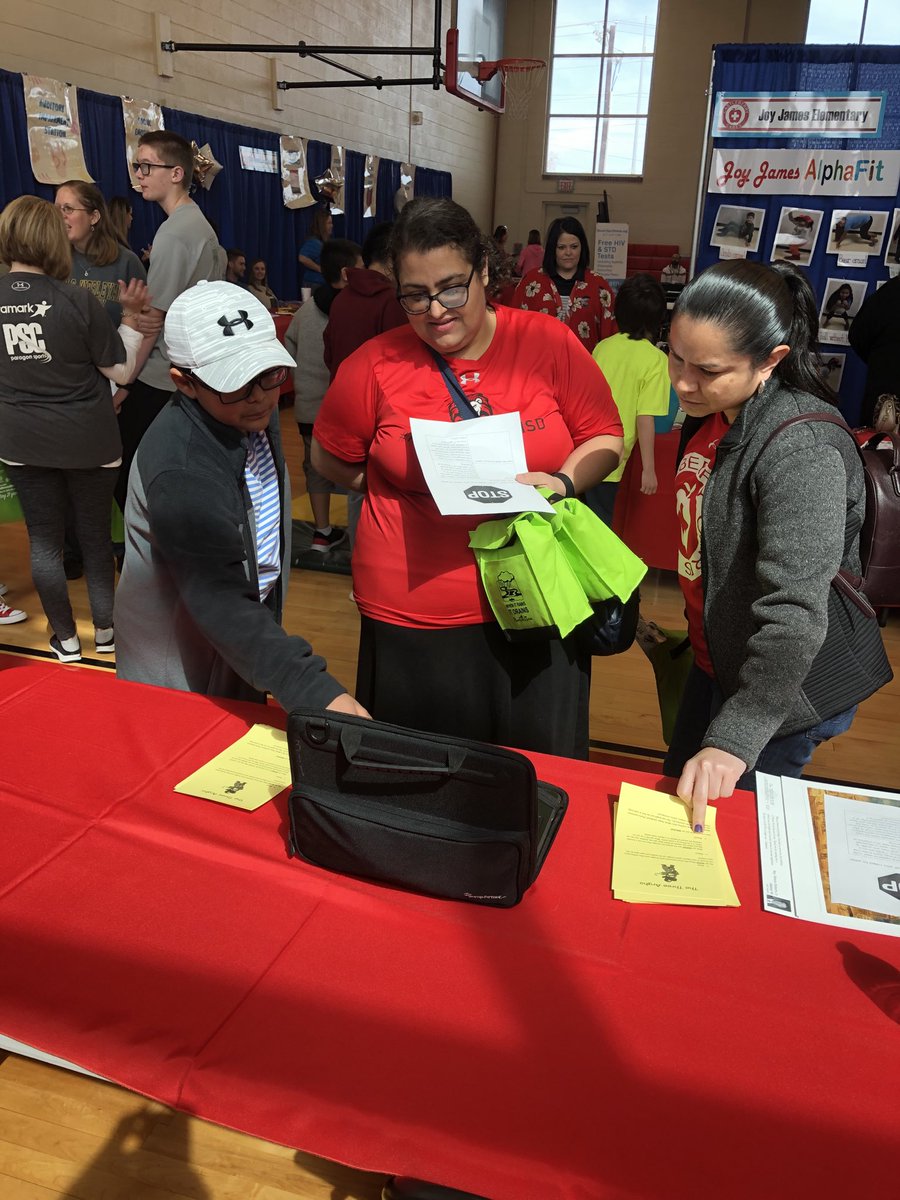 flashbulbqueen's tweet photo. Sharing our knowledge with A.V.Cato teachers! #ceroars https://t.co/p4kbX93SD4