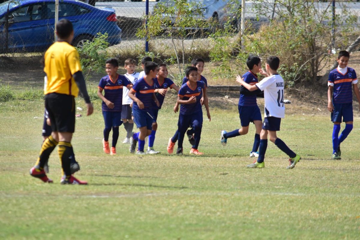 CFCorrecaminos's tweet photo. #CopaUAT | Categoría UATITOS
¡Nuestros Correcaminos se llevan la victoria!
#Correcaminos 2-1 #LaFranja
¡Bien jugado, chicos! 👊🏼 https://t.co/O22FPvXdqw