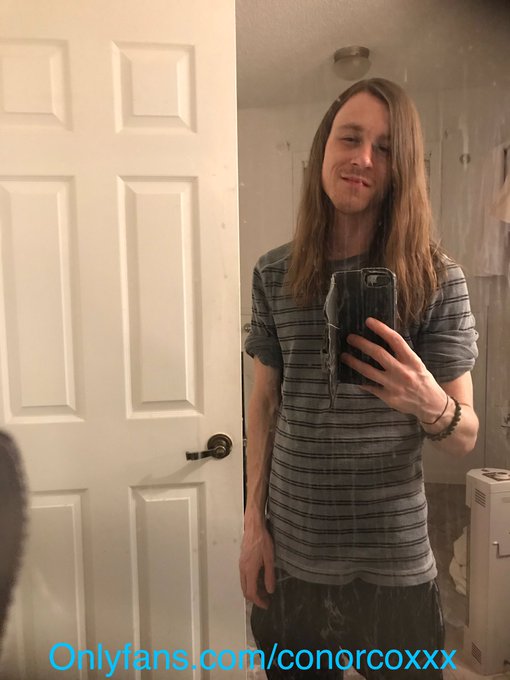 Dirty mirror for a dirty boy 😉 https://t.co/3G4ApvItMR<a href="/tag/captainstabbin"class="tags"><span>#captainstabbin</span></a>