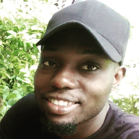 GueslyF's tweet photo. #NouvellePhotoDeProfil https://t.co/kYkJ4hhiwp