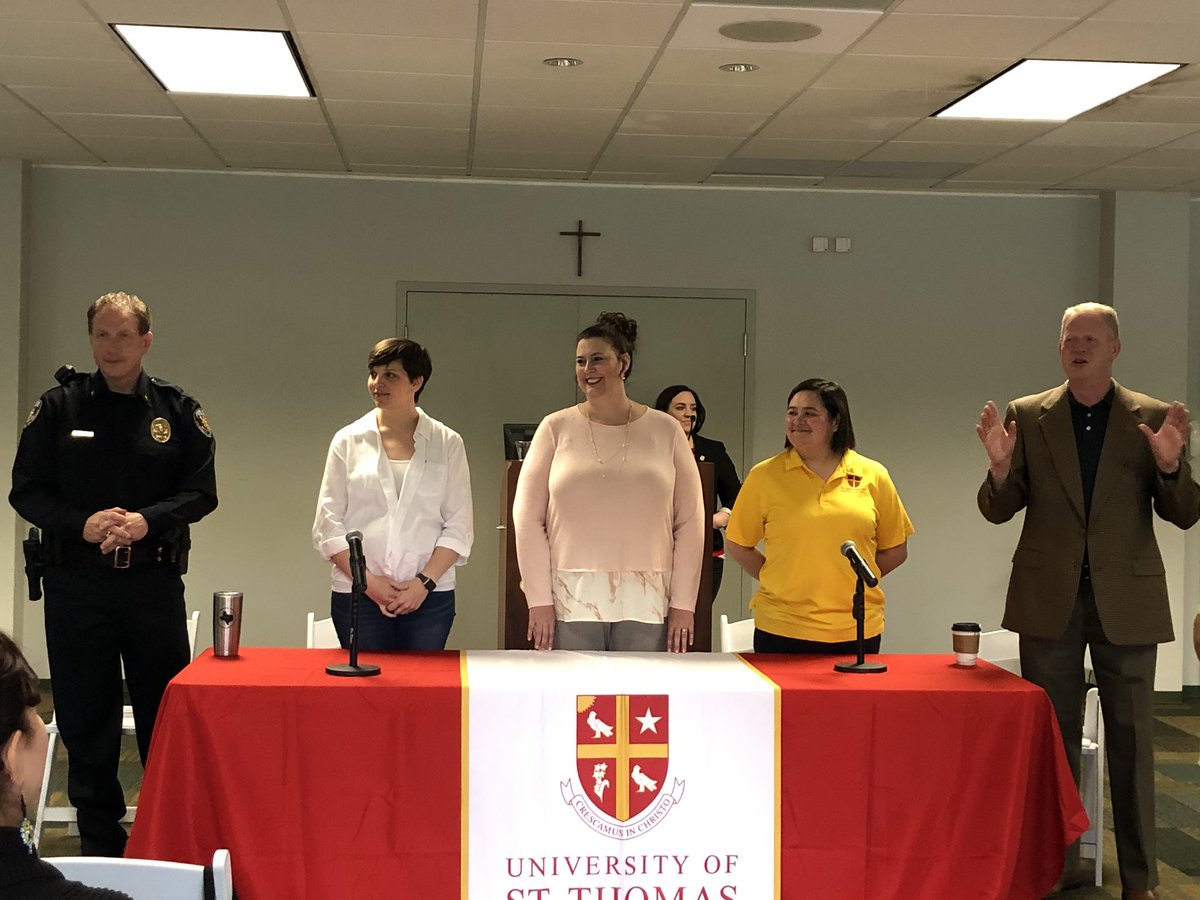 USTadmissions's tweet photo. UST staff in Residence Life, Academic Advising, Financial Aid, Student Affairs, and UST Police are answering #FutureCelt questions at Showcase Saturday! 🦁🌟
#USTHouston #4years #Resources #Liberalarts #Scholarships #Community #StudentLeadership https://t.co/ygytkgSI8J