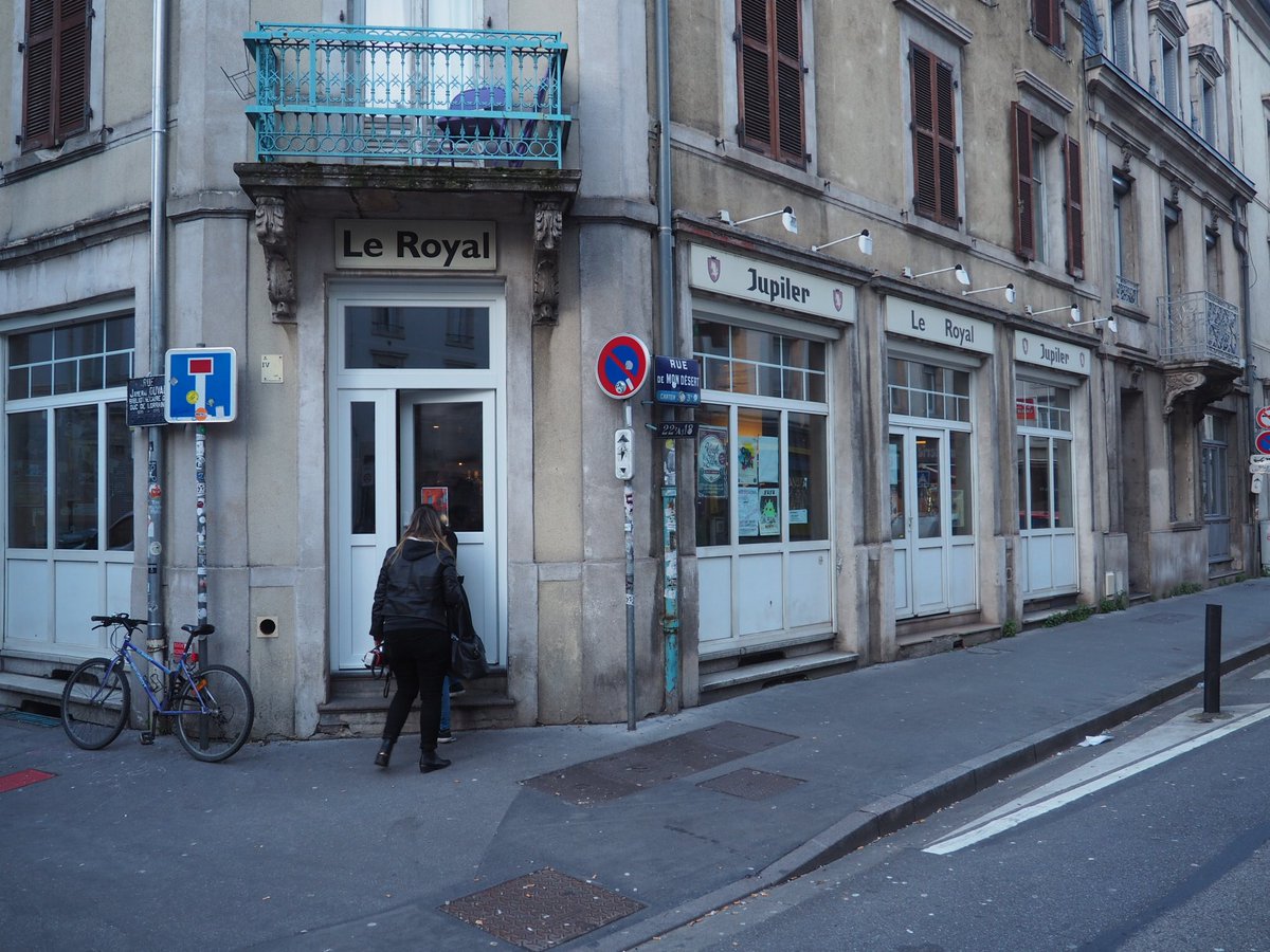 NancyEnCommun's tweet photo. // Réunion Publique au Royal
Venez échanger dès maintenant avec les colistier-es dans une ambiance conviviale !
#municipales2020 #Nancy #NancyEnCommun #listecitoyenne https://t.co/2ALhX7VK1U