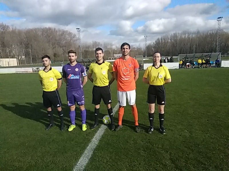 LaFactoriaBCF's tweet photo. |•📌 TERCERA DIVISIÓN G/VIII 📌•|
🍀 ⚽ Jornada 3️⃣0️⃣
#UI1BP 0️⃣ - 0️⃣ @PalenciaCristo
⌚Minuto 45' '
|• Comienza la segunda mitad en la Ciudad Deportiva @ui1Universidad •|
#VamosBP💛
#Seguimos💪 https://t.co/Ux5Tgbswrg