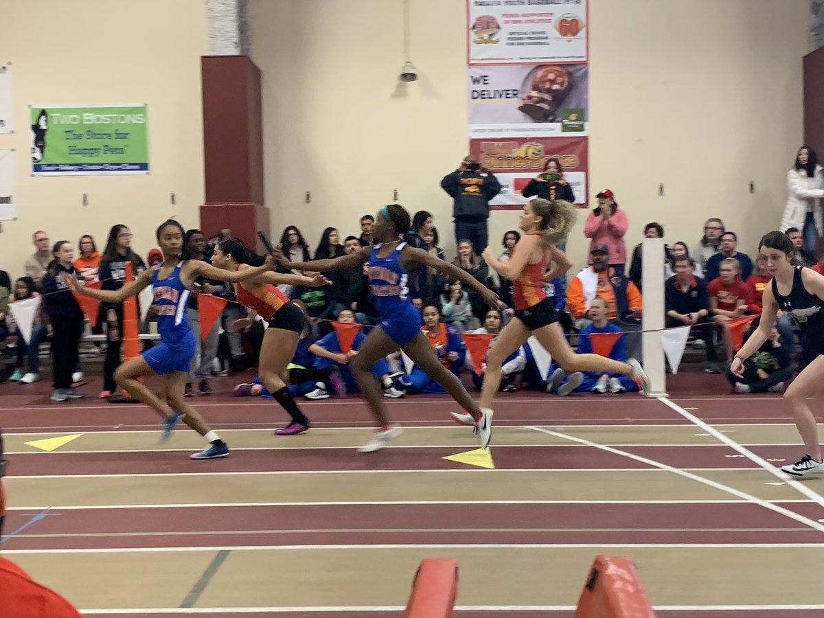 BHSGIRLSTRACK's tweet photo. Our second 4x200 ran a time of 1:54.21 by M. Hartmann, T. Smith, N. Lubben, & Am. Bleakly!! #theyarefast https://t.co/tpZ7I9ECxI