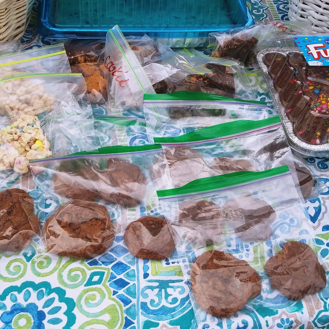 HornetBuzzMPMS's tweet photo. The MPMS NJHS bake sale is going on until noon at Boot Barn. Please stop by and support this organization. 
#MPMS2020 #NJHS. #BuildingChampions https://t.co/BOocxzmDIg