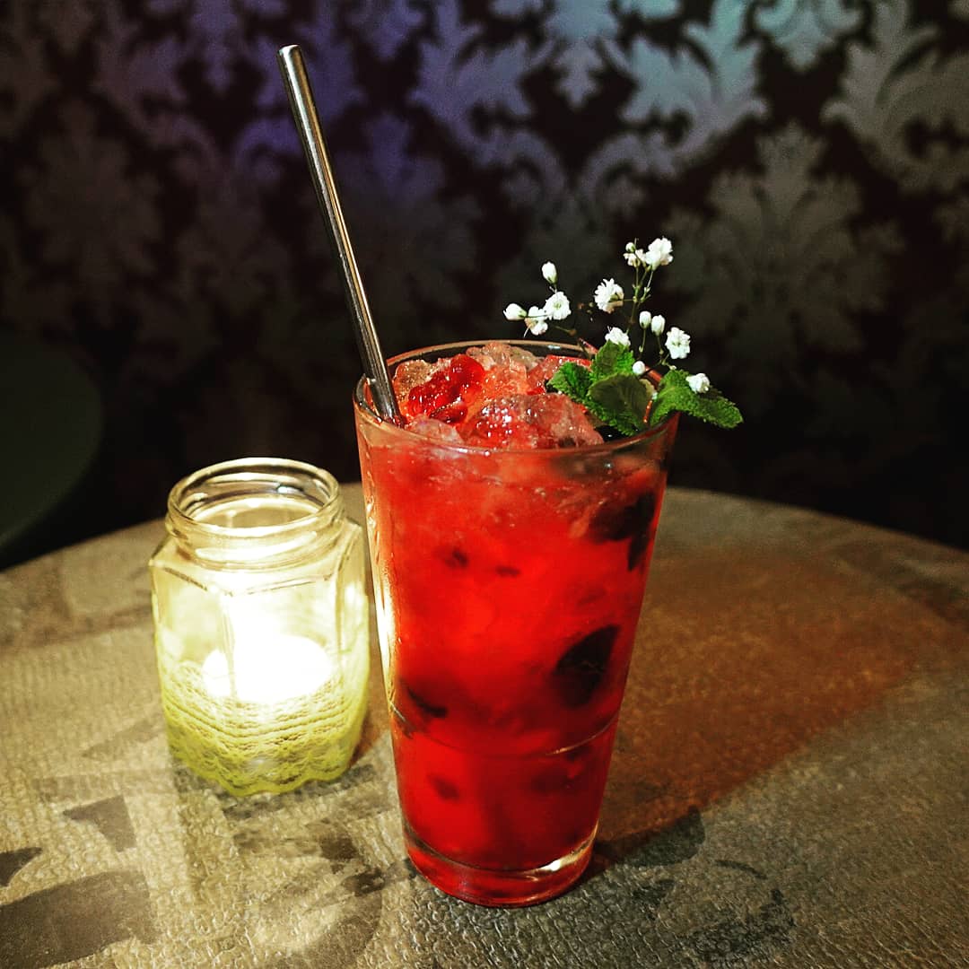 Spring is here and so is the Persephone!  if you like a Mojito you'll love this Pomegranate version cocktailheads!
#cocktails #1439lounge