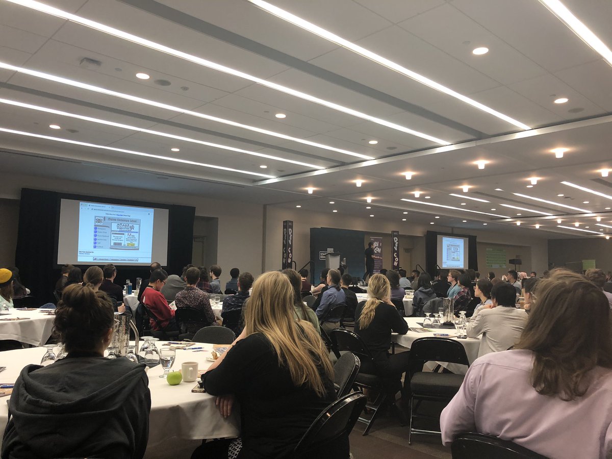 AndrewKnack's tweet photo. It’s a full room at @yegconvention for the @StartupEdmonton #StudentDevCon. It’s encouraging to see so many people out because while the Province tries to figure out how to diversify, these students are in the process of creating our new economy. #yeg #yegtech https://t.co/TaI5H7IODw