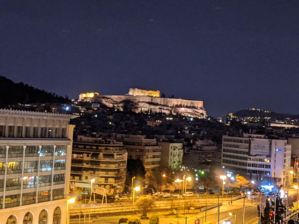 Year 8 coaching entrepreneurs for @mitefgreece with a great view of the Parthenon courtesy of awesome sponsors <a href="/InterConHotels/">InterContinental by IHG</a>! Many thanks to all.