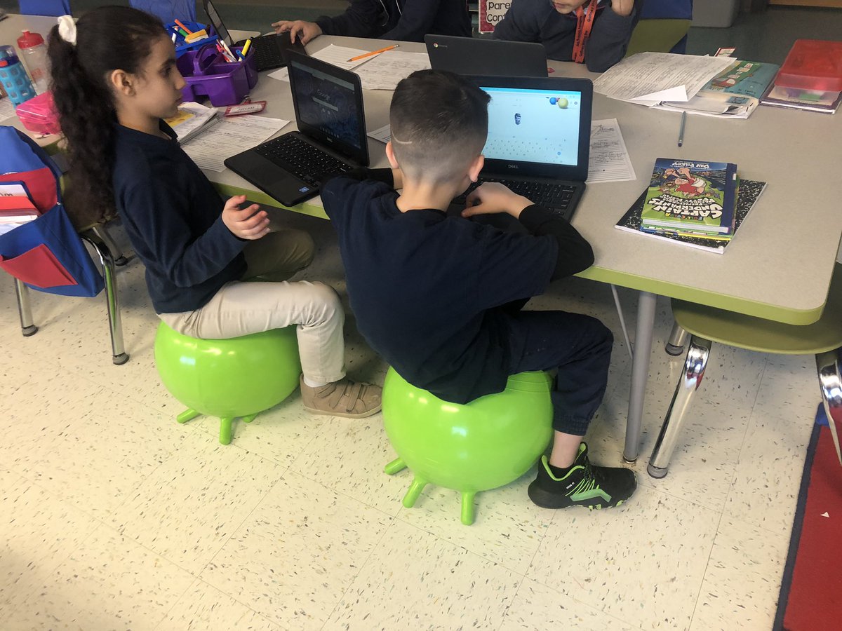 MsHernandezzz's tweet photo. Flexible seating was a success and it’s only the beginning! #NBUshift #flexibleseating #teacherlife https://t.co/qsrvJjcJkl