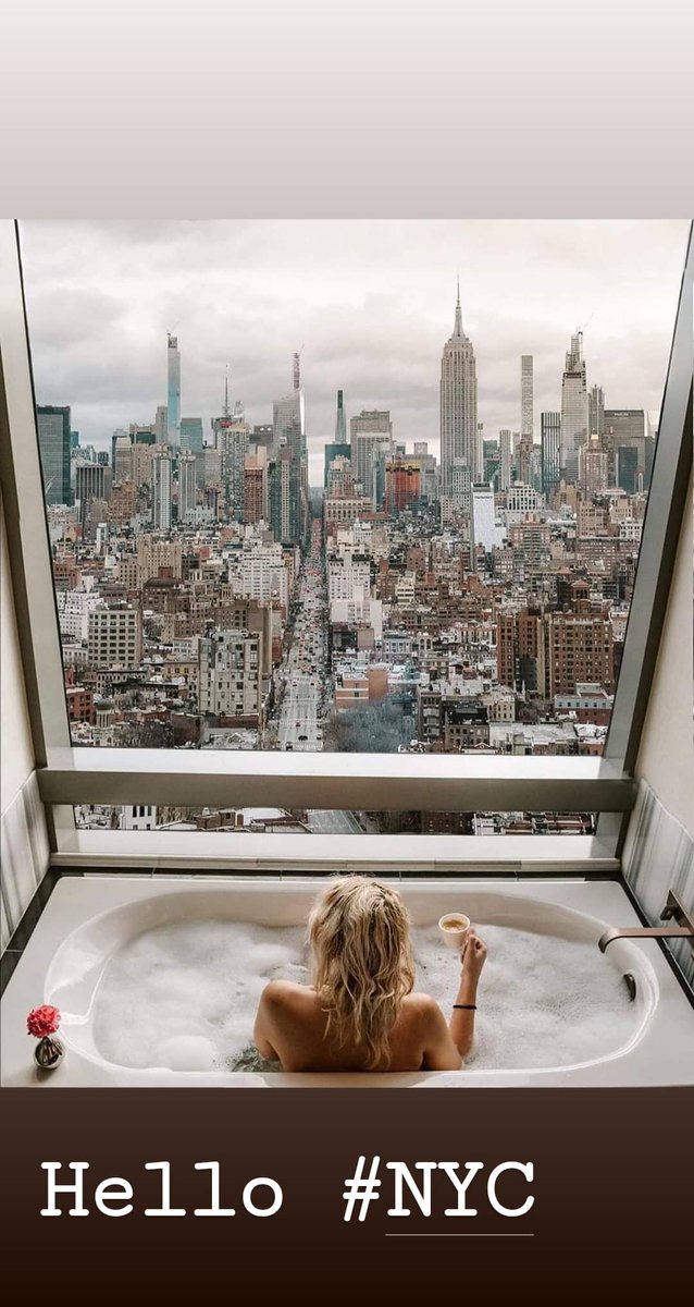 DiHoward4's tweet photo. Well that's one way to view New York
#nyc #travelbug #traveldreams #bathroom #bathroomview https://t.co/KCRfJgr3OJ