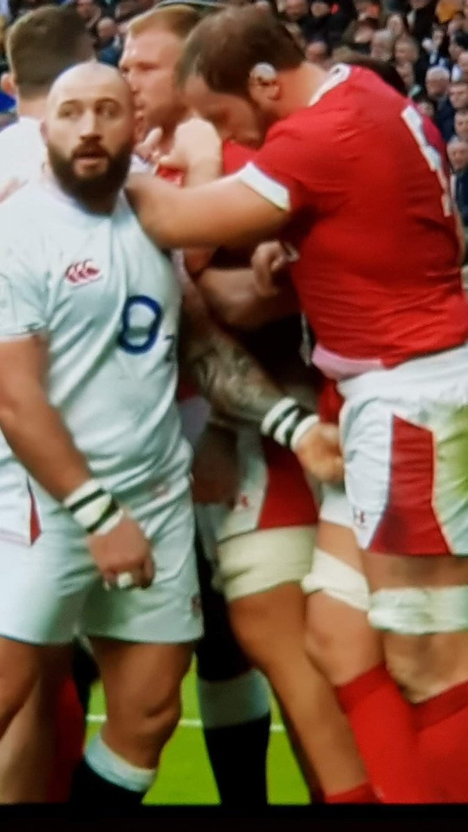 ThornburyRFC's tweet photo. Will @JoeMarler be offering a "#testicle check/tickle" to all men, when he comes to our #rugby club end of season do? #CheckYourTackle or Joe will https://t.co/ByL3Kt7UE4