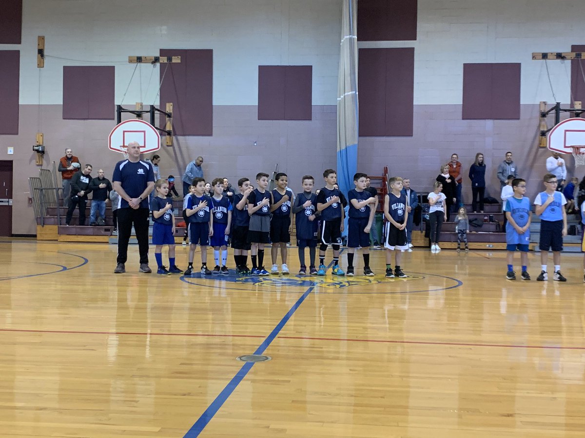 ColtsNeckSports's tweet photo. Villanova and North Carolina gearing up for the Boys 3/4 championship game 🏀 https://t.co/NvUfZryY7X
