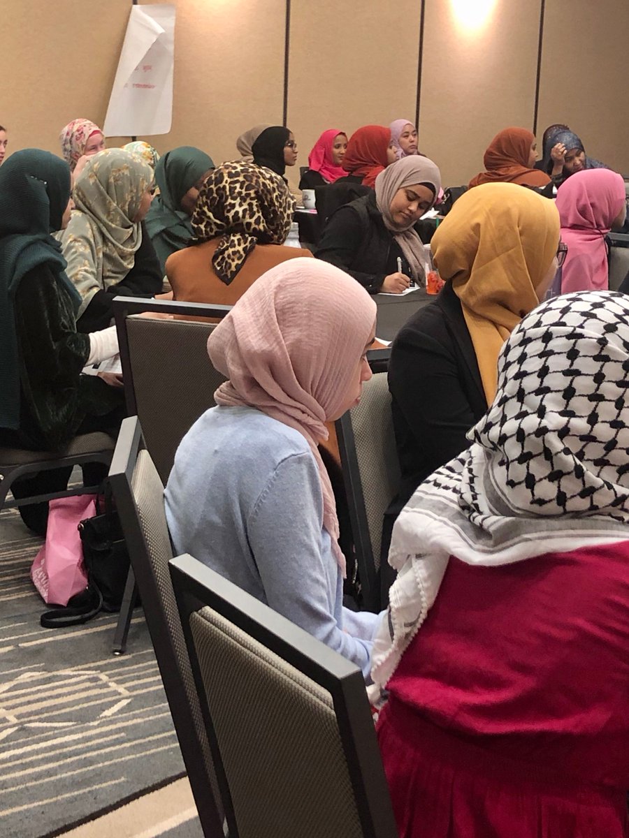 RISEsisterhood's tweet image. Self-exploration with Sally Hassan, learning how to break the loop of perfectionism and procrastination. Thank you to all of our incredible speakers for showing us what it means to become our best selves 💗💗
#RightTimeRightNow