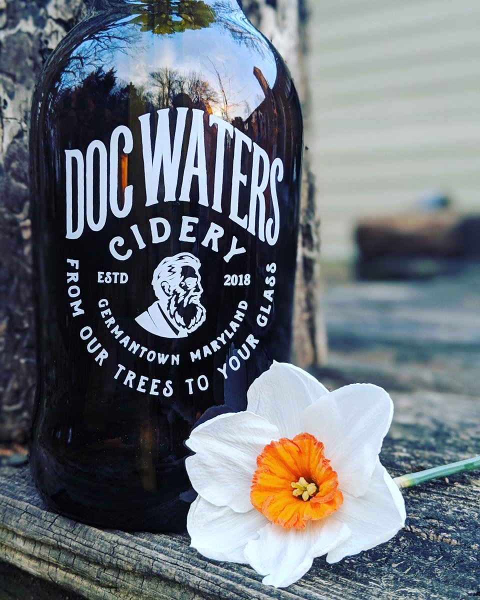 Celebrate spring with cider! The Cidery will be open today from 11-3 for growler fills and bottle purchases.  Cheers!