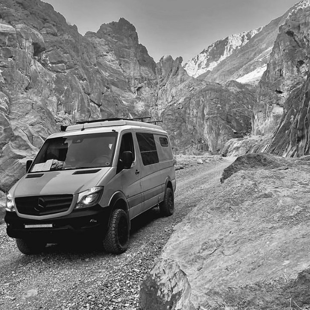 rbcomp's tweet photo. Exploring some Death Valley π· @mike.and.brynne #rbcomponents #rbadventurevans #sprintervan #sprintervanconversion #campervan #vanconversion #vanlife #roadtrip #outdoors #explore #getoutside https://t.co/01zJKEi1BZ