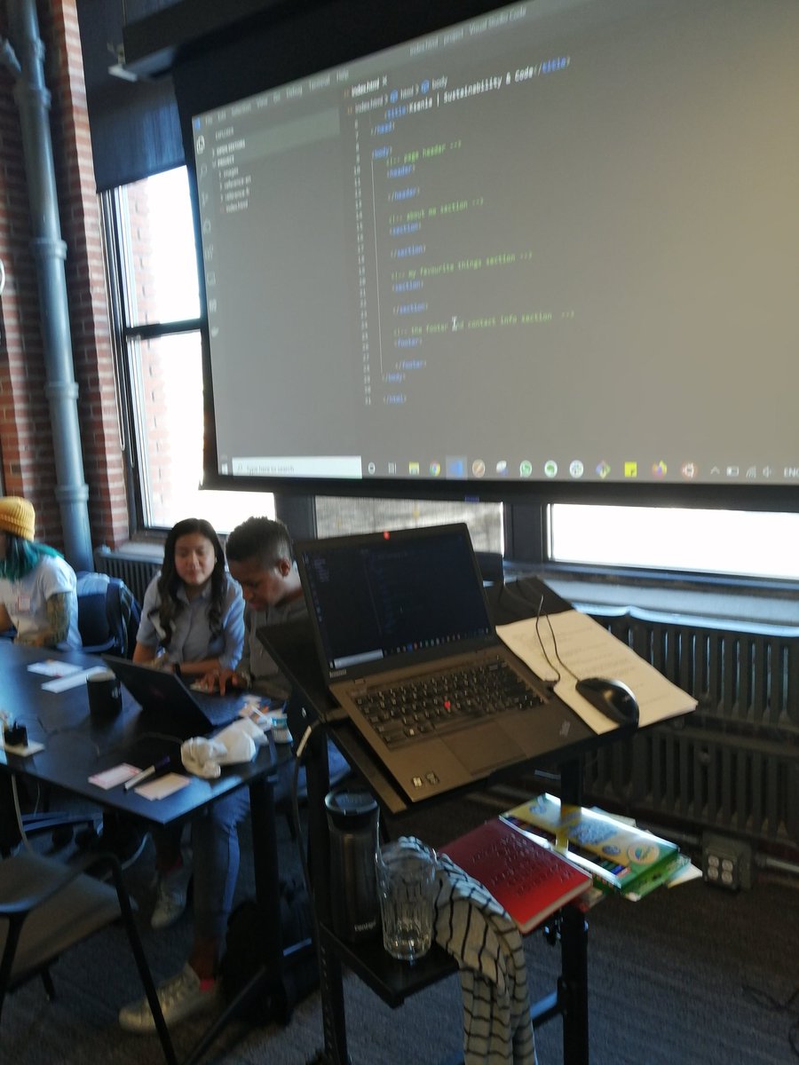 learningcodeyul's tweet image. And we're off @unity3d teaching an amazing group of learners HTML/CSS