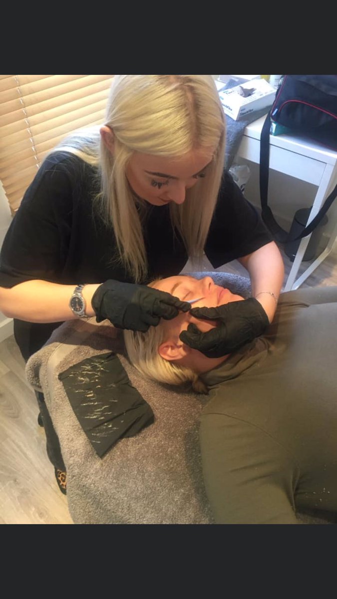 Hi I am a training provider and offering dermaplaning course for just £125 with the full kit included at my base in Bingham Nottingham 
Please check out my website for more details simplicityacademy.wixsite.com/simplicitybeau… #dermaplaningnottingham #dermaplaningcourse #Nottingham #beauty #derma