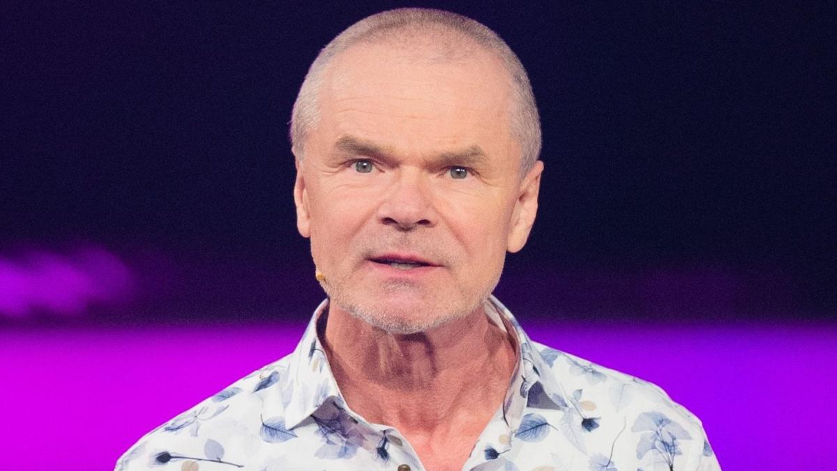 welt's tweet photo. „Liebe Greta ... Entsorge bitte Deinen Heiligenschein!“ https://t.co/Pun6syFsd0 https://t.co/K911CzXFqp
