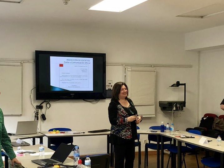 MGalardon's tweet image. Estrategias de comunicación. Cuando comunicar es formar se disfruta hablando. #Formaciónquetransforma con @Arainnova_ Volvemos de #MADRID a #Zaragoza #ODS4 #ODS8 @Agenda2030Gob #comunicacioninterna #formacion #coachingparaeldesaprendizaje