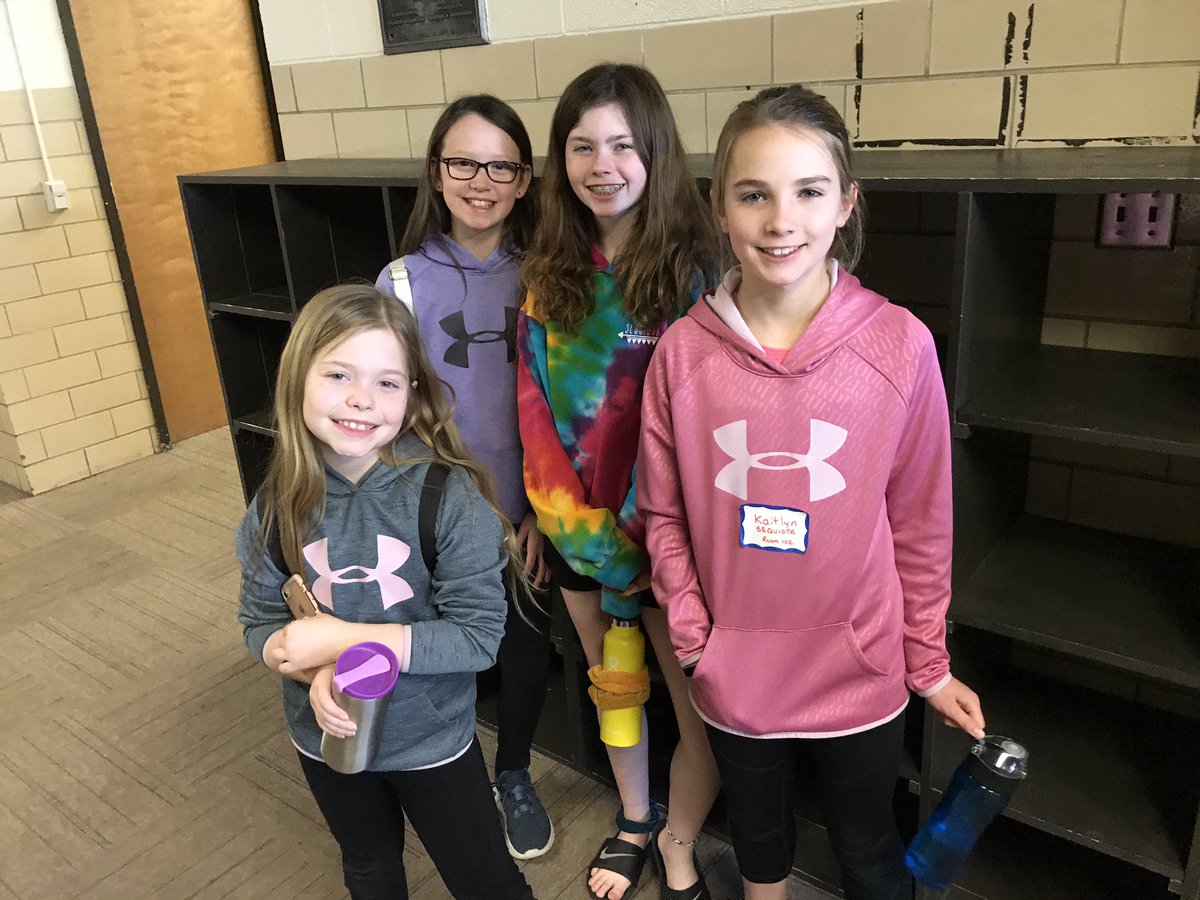 MisterSitruc's tweet image. Bissett and Sequiota students are competing at the very first SPS elementary Battle of the Books! #spslib #SPSBoB