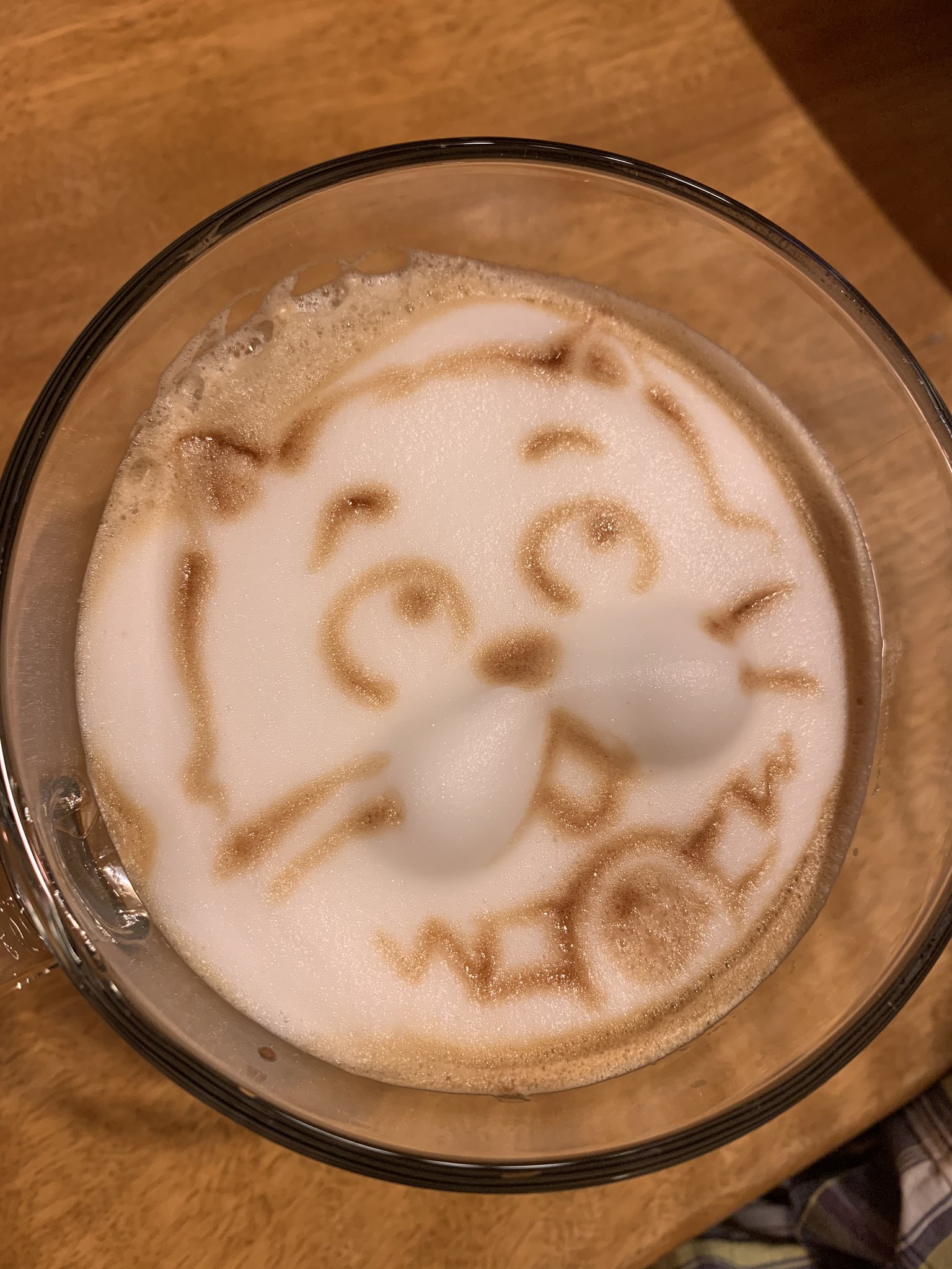 もっこすそめごろう 最近ラテアートにハマっておる ラテアート キャラクター きんぎょ注意報 パプワ君 チャッピー ニャース ポケモン ねこ ほめてほめて T Co Z5xpe4ft8b Twitter