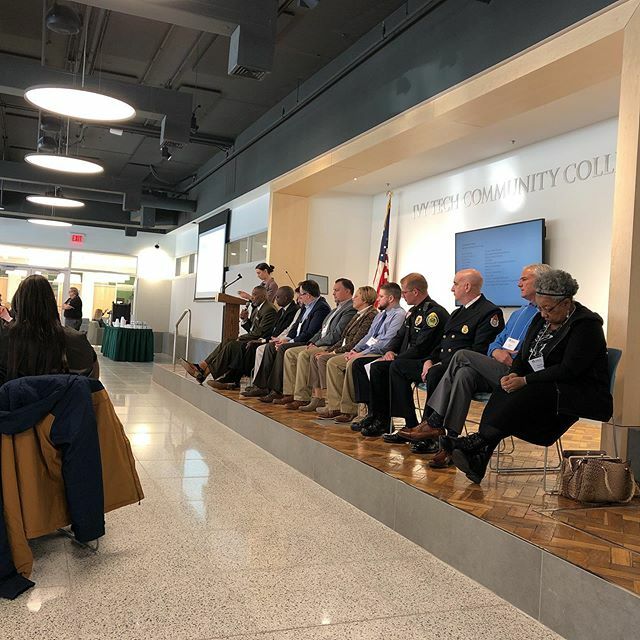 muncieartsnews's tweet photo. Learning all about our civic leaders and making connections for the future! Thanks #ideamuncie for the enlightening afternoon! #muncie #muncieideaconference https://t.co/2gRyA2LADJ https://t.co/JB3z7k7IPB