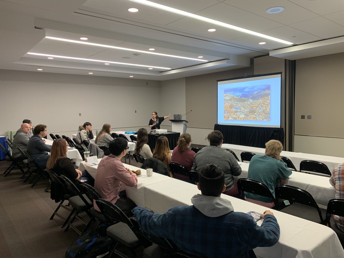 EdmontonUnltd's tweet photo. Breakout 💥 session time!
💥 Sankalp @amiithinks
💥Chelsia @intuitCanada
@ng_beck @getjobber
Steve @Drivewyze
Shaista @altaml_com
💥 Maryna @dhanalytics
#yegtech #StudentDevCon https://t.co/VfwvbsNnUD