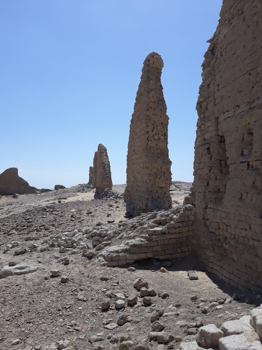 SibilleCartier's tweet photo. Magical #Fayoum. #ThisisEgypt #onedaybreak #desert https://t.co/68HC32dZYf