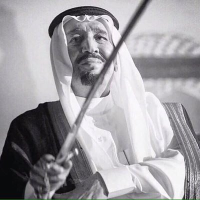 نخلتك .. من سيفها 💚🕊