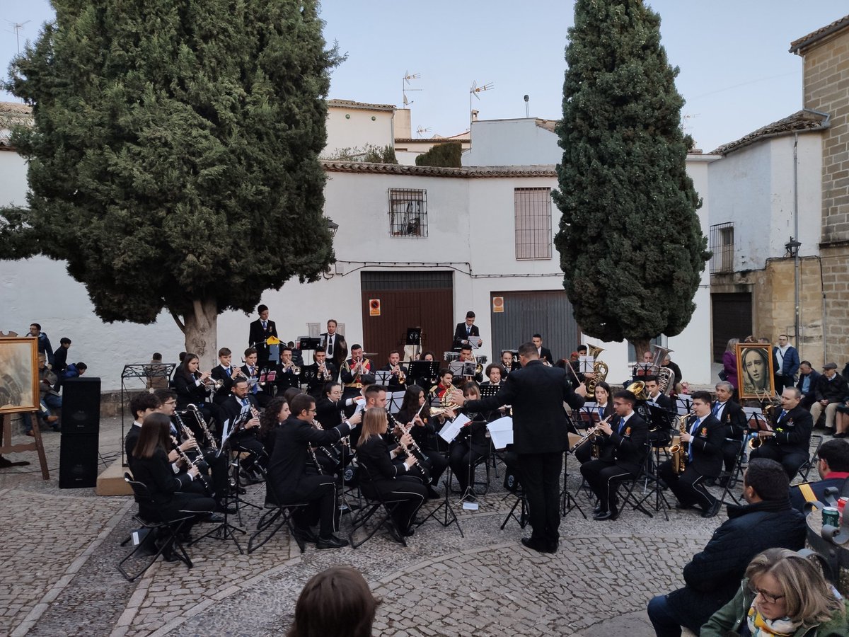 Hermandad de la Sentencia, de Úbeda tweet media
