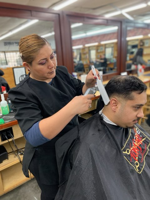 Erika @el584805 and Morgan @thetalkingbarber putting in the work to Master The Art of Barbering! Don’t miss out, come visit them while they are here! #tonsore #tonsoremasteracademy #wahlpro #sanantoniobarbering #traditionalbarbering #studentbarbers #futurebarberprofessional