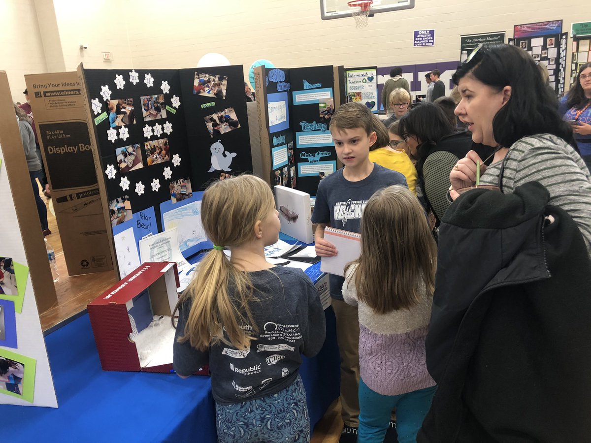 pstrickland22's tweet photo. Reagan did a great job representing 3rd grade today at the STEM Expo! @MarvinWrightEle @MauryCoSchools https://t.co/8ec5I7sq79