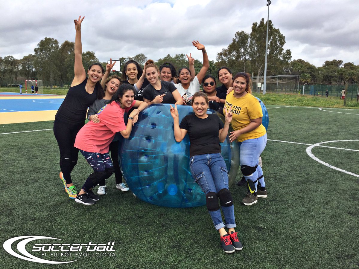 Las Puntuales en Soccerball.
Todas las fotos en nuestra página de Facebook 
m.facebook.com/SoccerballSev/