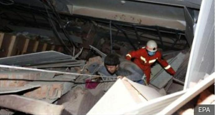 aadarshhimachal's tweet photo. चीन में एक और आफत,
कोरोना पीड़ितों का अस्पताल गिरा, कई दबे
About 70 people were trapped after a hotel being used as a coronavirus quarantine facility in the Chinese city of Quanzhou collapsed.
#China #HospitalCollapse
#Corona #CoronaVirusChallenge #CoronaVirusUpdate https://t.co/5O4RzgabfT