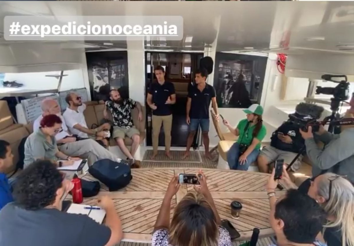 Tercer exitoso día del encuentro Ciencia del Cambio Climático y el Rol del Periodismo auspiciado por <a href="/CUNY/">The City University of New York</a> 
Colegas participantes conversan con parte de los integrantes del proyecto <a href="/OceaniaEMA/">Expedición Oceania</a> Expedición Oceanía. 
<a href="/PanamaDespierta/">JacobLarrinaga-.</a> <a href="/celap1/">CELAP</a> 
#ResilienceScience