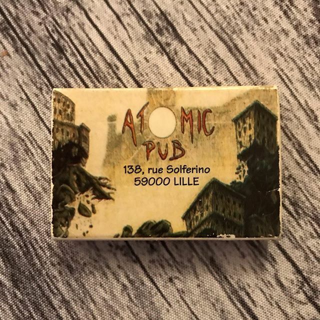 nico2312's tweet photo. Au détour d’un rangement de placard, prendre plus de 20 ans dans la vue...
#feelingsoold #matches #sparks #pub @lille_france #studentlife #memories https://t.co/6X0XeuqE2m https://t.co/6Ve7DCarJF