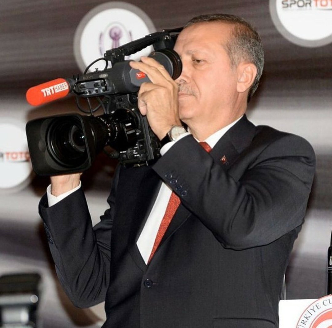 Sağ gözünü kapatmamişsa hiçbir şey bilmiyorum 😀