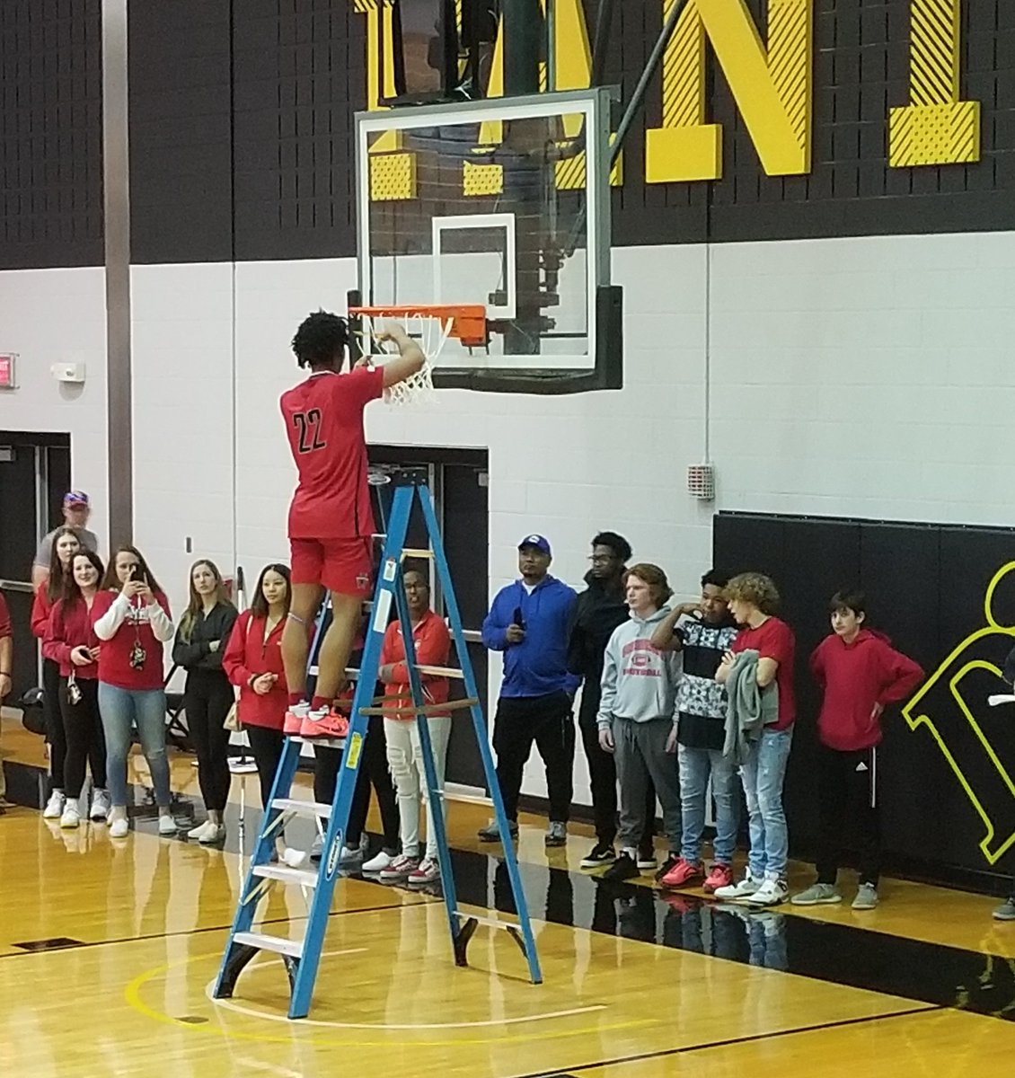 Congrats <a href="/TWHSBasketball/">TWHS Basketball</a> on the win today! #itsworthit #WeAreTW #GoCardinals <a href="/msmatson43085/">Stephanie Matson</a>