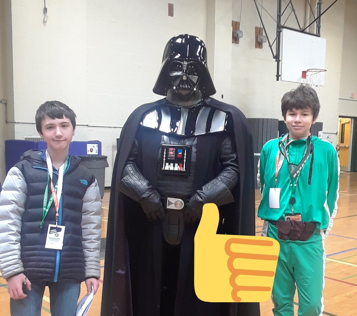 More #hmsgenrecon2020 fun.<a href="/PrincipalPena/">PrincipalPena</a> <a href="/BleicherJen/">Jennifer Bleicher</a> <a href="/JenniferJOlsen/">Jennifer Olsen, Ed.D</a>