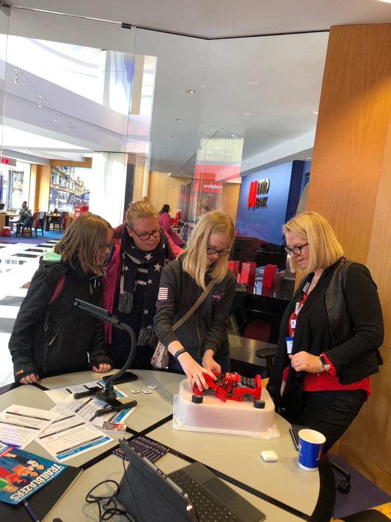 Digi_Northants's tweet photo. To the girls dancing around @RoyalDerngate wearing @vrtherapiesltd headsets

To the 6-year-old girl inspired by @NicoleNavigates

To the girls building Ferraris with @DoloresSanders

To everyone involved today

Thank you for helping to make #TechWomeNN Trailblazers a great day! https://t.co/3iub93VaPe