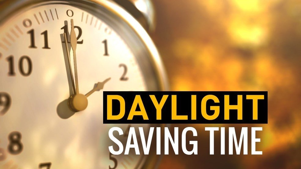 Outlets_Barstow's tweet image. 💥PUBLIC SERVICE ANNOUNCEMENT💥: Don't forget to turn  your clocks forward by 1 hour tonight! Daylight Savings Time starts early tomorrow morning! @Outlets_Barstow #WorldFamousOutlets #Route66
