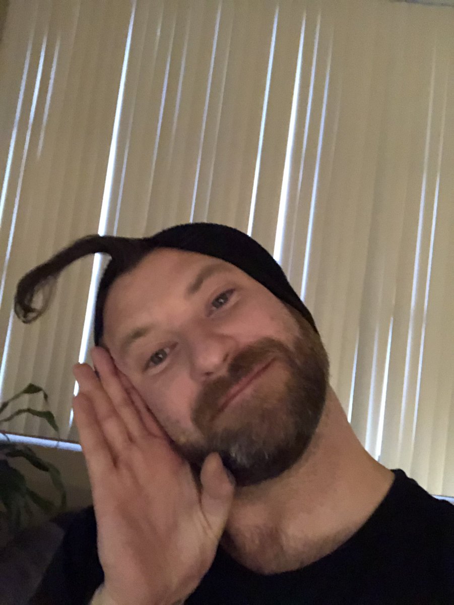 DJFundo's tweet photo. #InternEmmaChallenge Iโm pretty sure I just got in the top 5 with this one lol @emmaswannyyy https://t.co/CeioM6j9fx