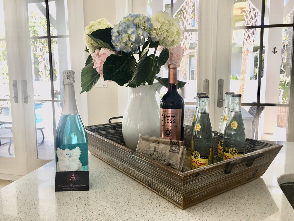 abra30a's tweet photo. Welcoming our guest Abracadabra 30A style! https://t.co/PCIskQAiD1 #SpringBreak #SpringBreakOnTheCoast #springbreak2020 #30a #30aGetaway #30aHomeAway #30aTribe #Rosemarybeach #SaturdayMorning #DaysOn30a #ItsLikeMagic #abrakadabra #abracadabra30a https://t.co/8PR0HDjjVC
