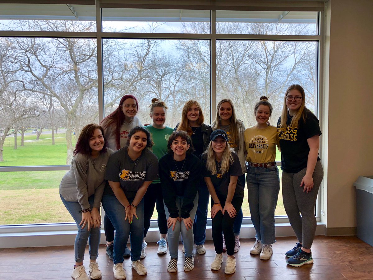 KappaPiGamma's tweet photo. We loved helping out at Seguin Animal Services for Day of the Dogs! So thankful to go to a school that values service the way TLU does. Here are some of our non-messy pics from today :)  #tluseguin @TLU_CSL https://t.co/foGtSlxzvU