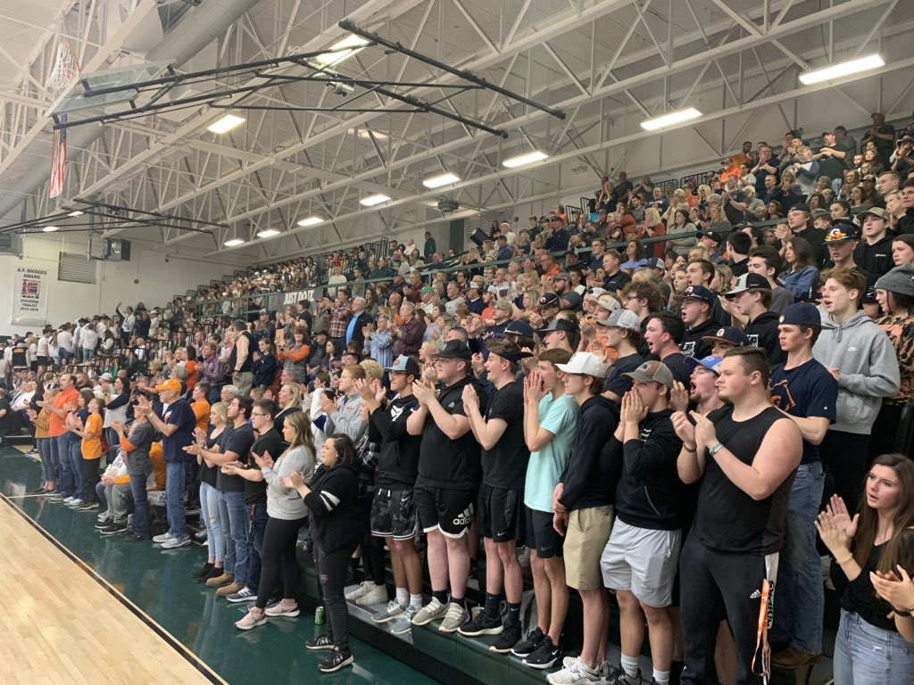 PilotPrepSports's tweet photo. An absolute packed house at Carter for the Lady Hornets vs Grainger! @carterhornets @TheCarterHornet @GhsGrizFootball @VarsityAllAxs @wvltpacker @rivalrythursday https://t.co/XnV9A7Sv0u