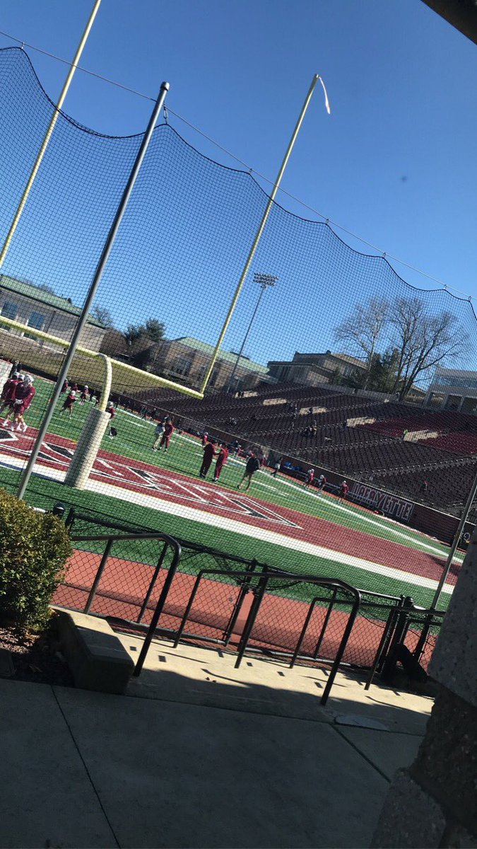 Great day today at the Lafayette College Junior Day! Thank you to all staff and coaches. 🔴⚪️ #RollPards