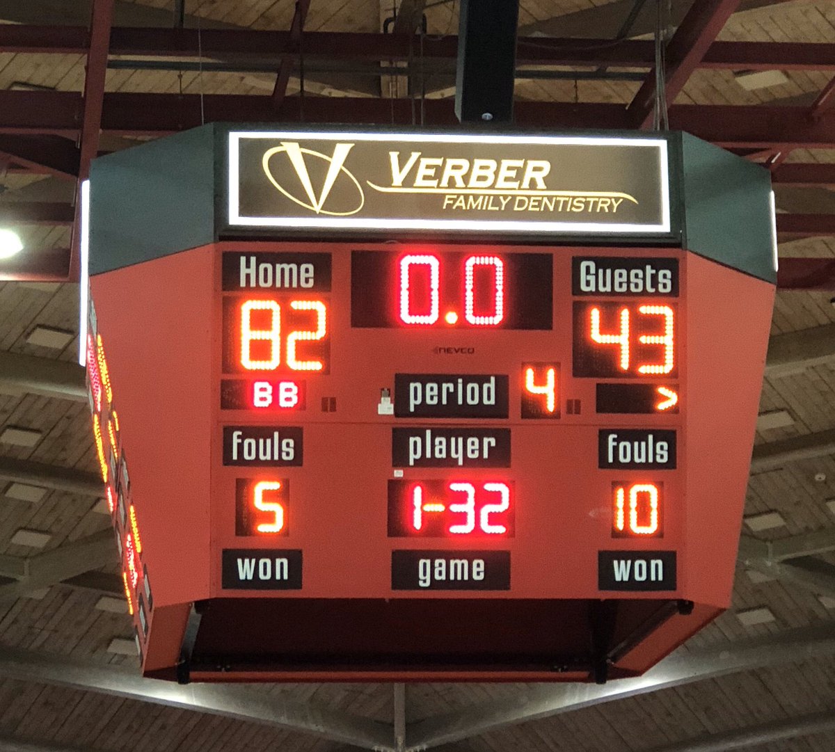 RocksBoysBball's tweet photo. FINAL - Trinity 82. Parkway Center City 43. On to Round 2. #BoB7 https://t.co/WRtcjerrwD