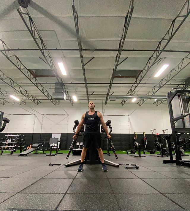 BergeronTrainin's tweet photo. You can either make excuses, or you can make progress. Today I chose progress.  #scottsdale #personaltrainer #goals #progress https://t.co/WE1g2Rvt8Q https://t.co/eIBgS1DdUn