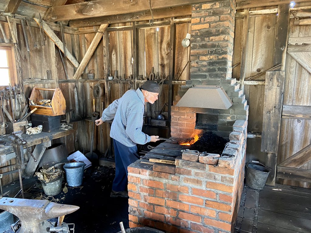 am800_cklw_'s tweet photo. What a SWEET first day at #maplefest2020! Can’t make it out today? The festival will be open tomorrow from 11am-4pm at #johnrparkhomstead! Be sure to visit the A-Team for a chance to win a 4 pack of @WindsrSpitfires tickets! #placeforlife @essexregionca https://t.co/lrrTWJPmB2